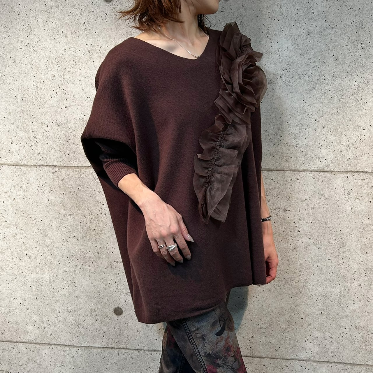 フラワーモチーフ Vネックニット ゆったりシルエット トップス レディース エレガント