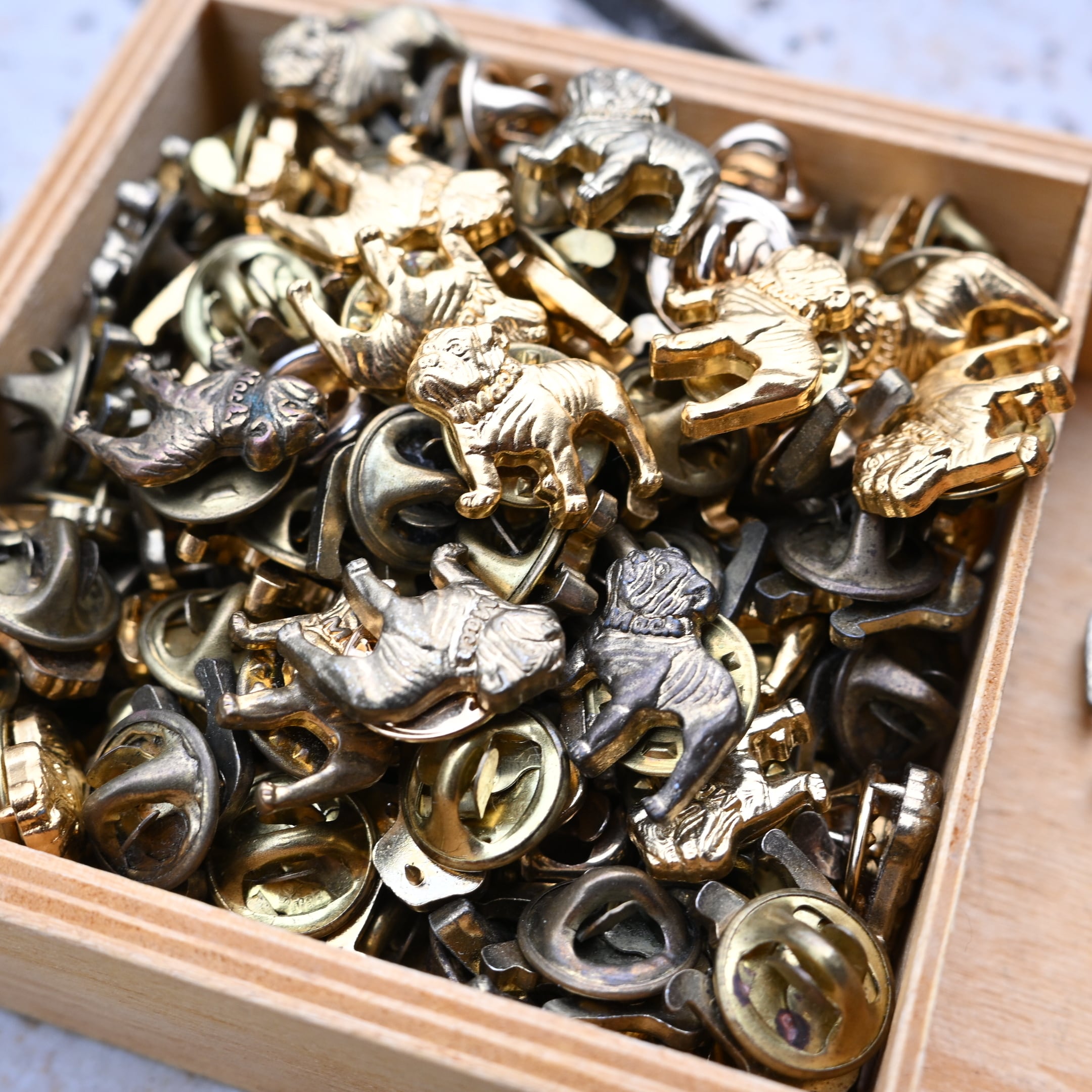 Vintage Mack Truck Necklace | Button Works Store ボタンワークス