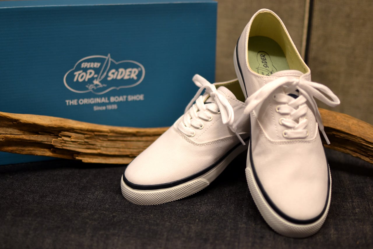 UH × KEEN / YOGUI | PAY ID