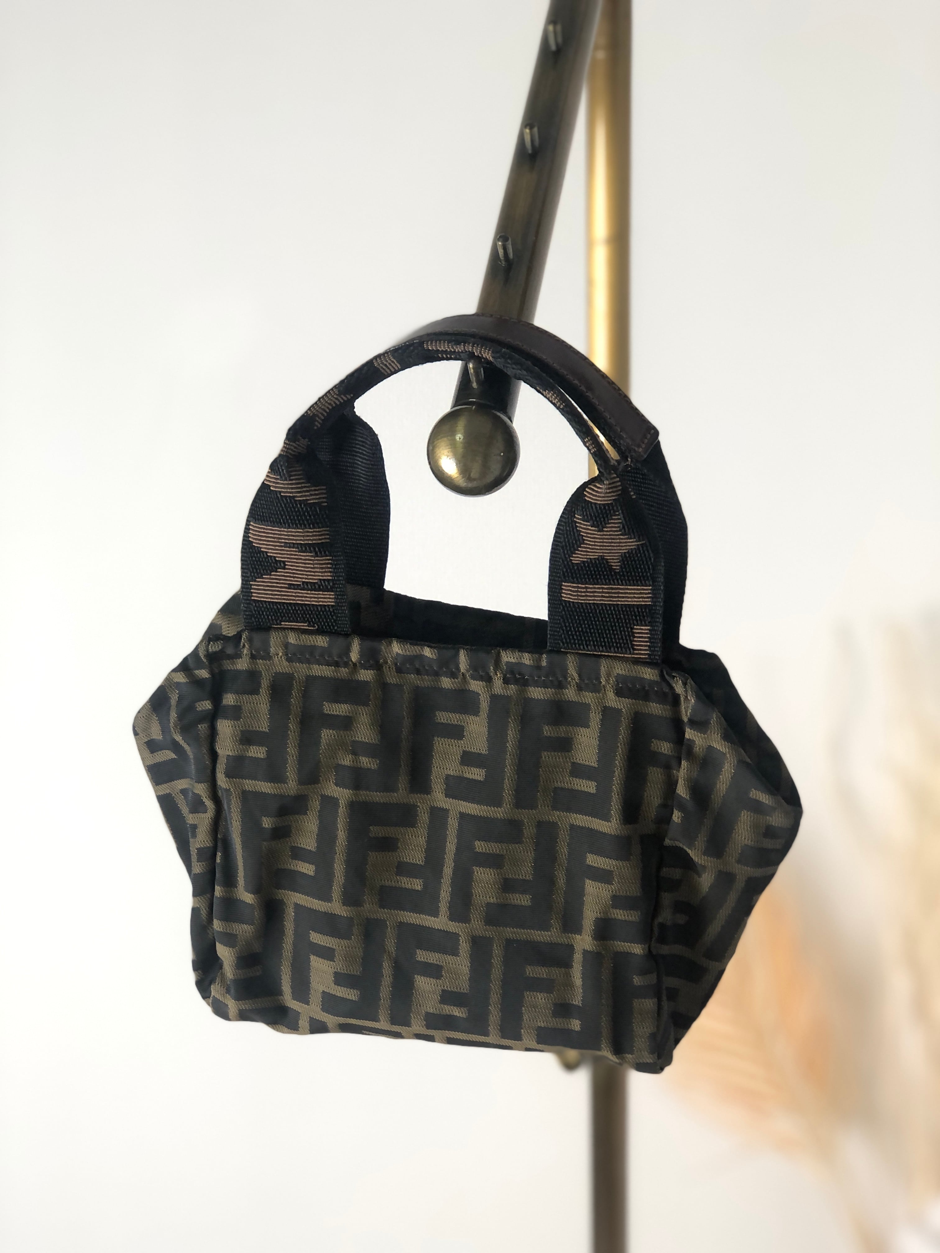 Fendi FFロゴ ハンドバッグ ブラウン/ブラック FENDI フェンディ ロゴ ハンドバッグ ブラウン ミニバッグ vintage
