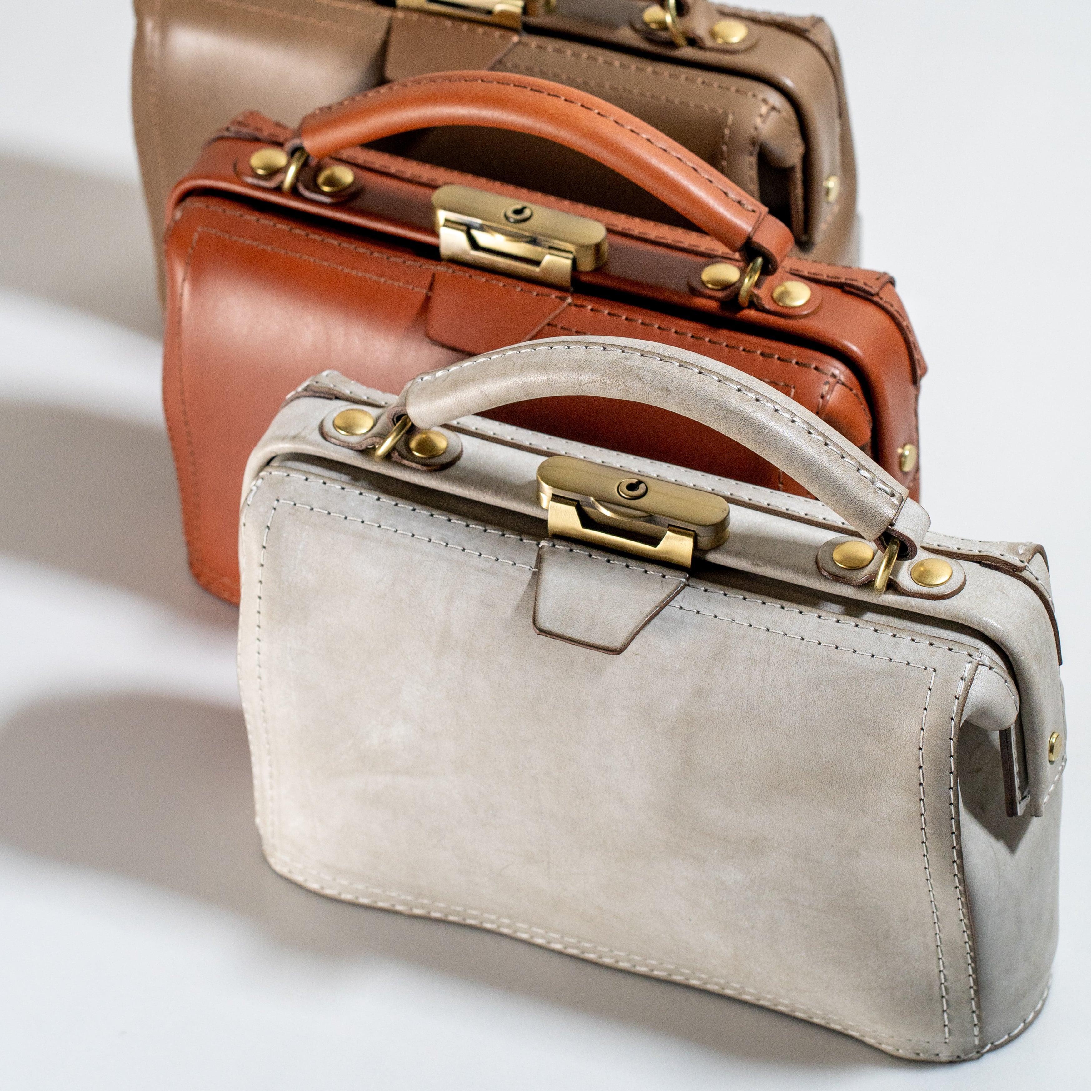 FAVOREKA ファボレカ クーペ 2way レザー ショルダーバッグ クーペ | FAVOREKA