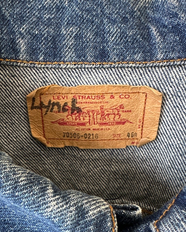 -Levi's- Vintage 80s 46R 70506-0216 Denim Jacket made in USA