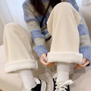 【送料無料】 ボトムス パンツ 2色 ガウチョパンツ ワイドパンツ フレア Aライン ガウチョ ロング ロング丈 マキシ マキシ丈 ドレープ 裏起毛 かわいい 大人可愛い 大人女子 綺麗 シンプル カジュアル おしゃれ お洒落 こなれ感 ラフ コンサバ 着痩せ 無地 冬 30代 40代 レディース 女性用 ママ ママ服 お出かけ 女子会 お呼ばれ 休日 お茶会 授業参観 着回し 普段使い 韓国 韓国系 ファッション コーデ スタイル 楽ちん あったか 暖かい 体型カバー プチプラ 定番 デイリーユース