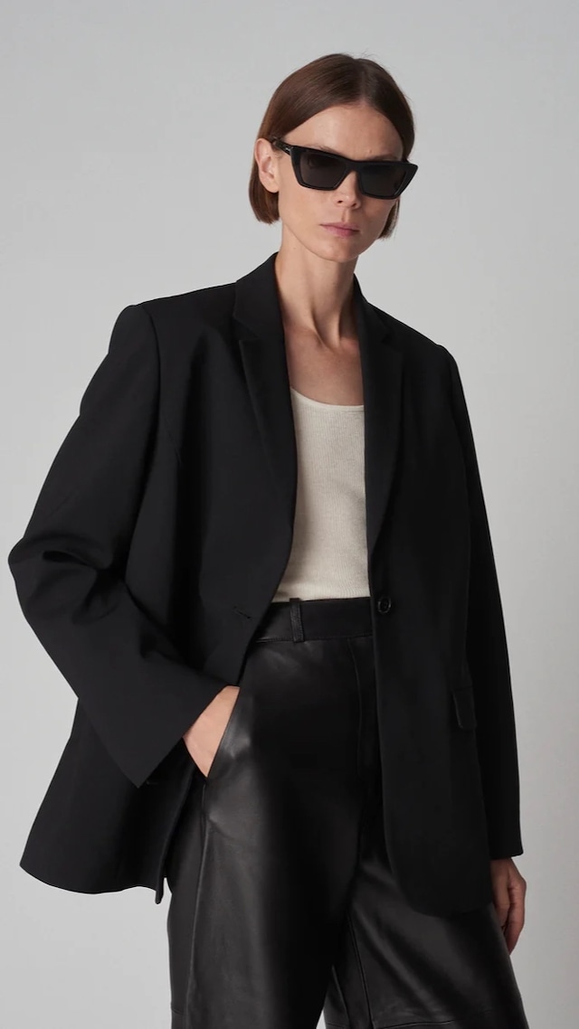 CO -Boxy Jacket in Virgin Wool- : BLACK,