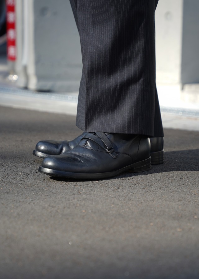 00’s GUCCI belted leather boots