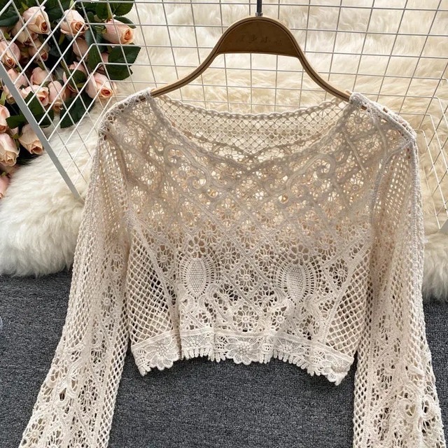 レースベルスリーブトップス