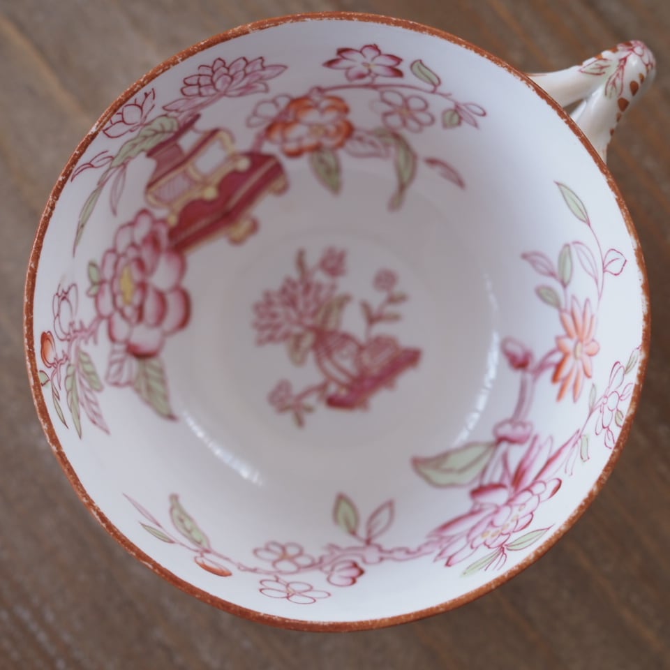 桜の頃　19世紀サルグミンヌ 　ピンクのミントン皿（24.8㎝） アンティーク 桜の頃 19世紀サルグミンヌ ピンクのミントン皿（24.8