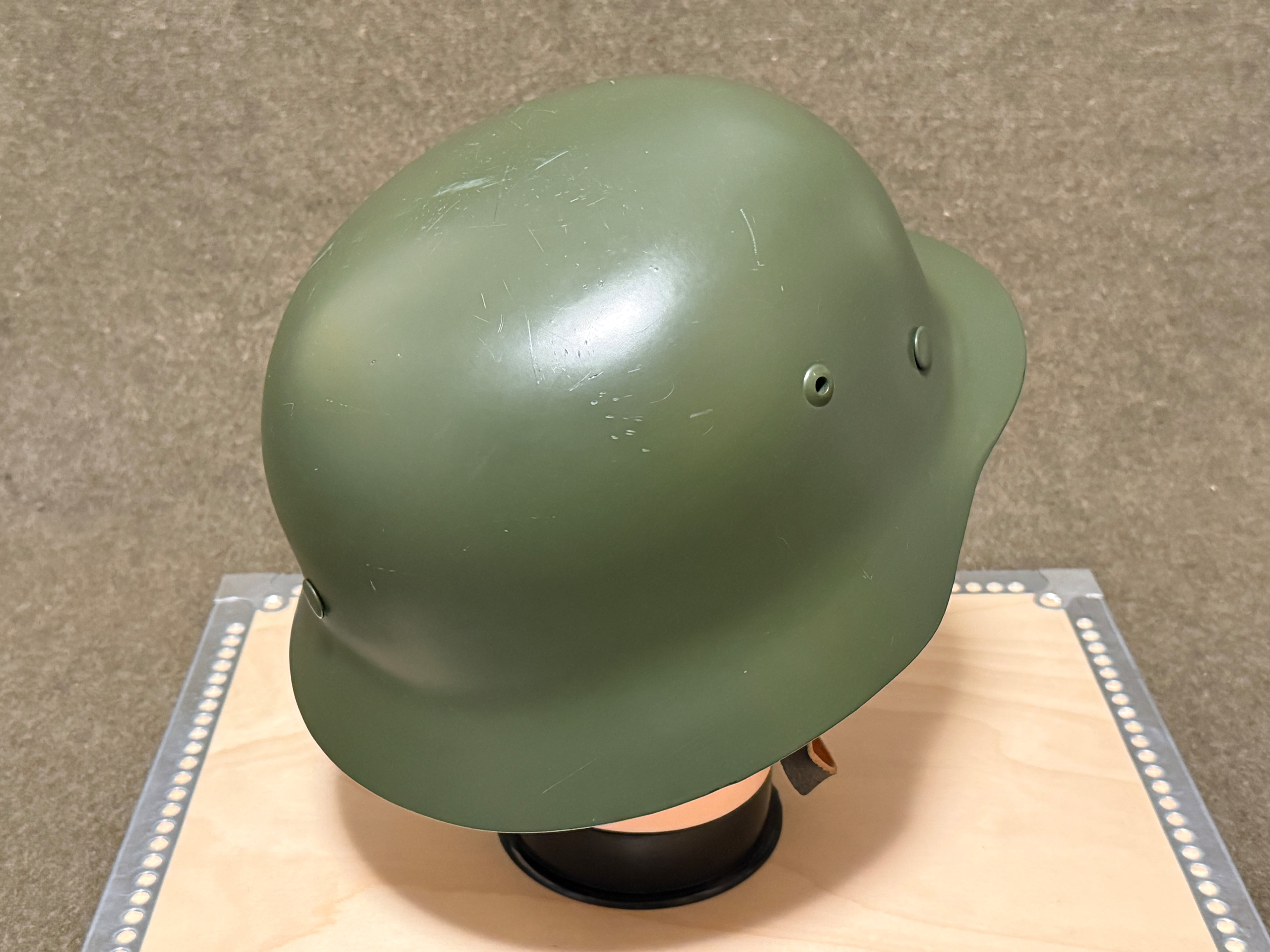 USED】WWII ドイツ軍 M35シュタールヘルメット | アイヘンバウム