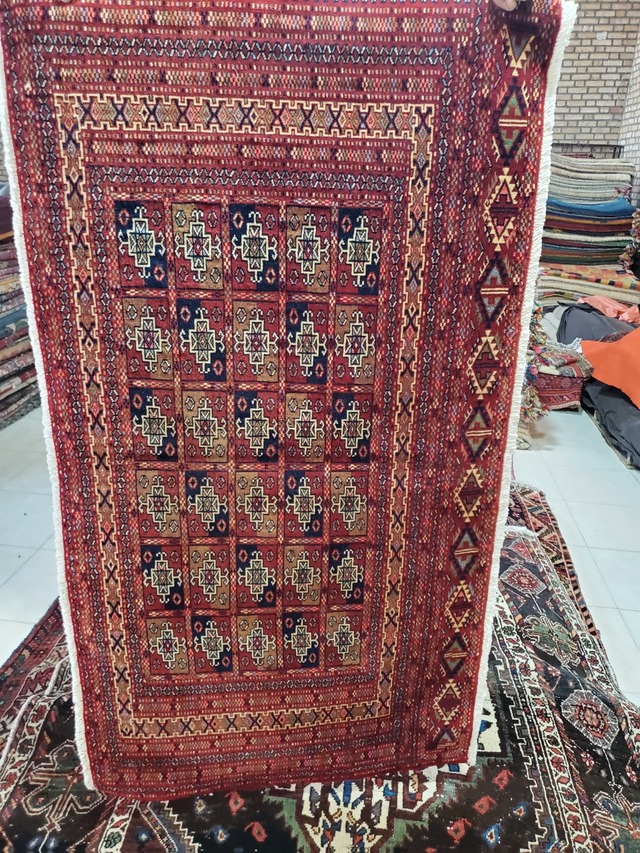 絨毯クエスト48【No.61】 ※現在、こちらの商品はイランに置いてあります。ご希望の方は先ずは在庫のご確認をお願いします。
