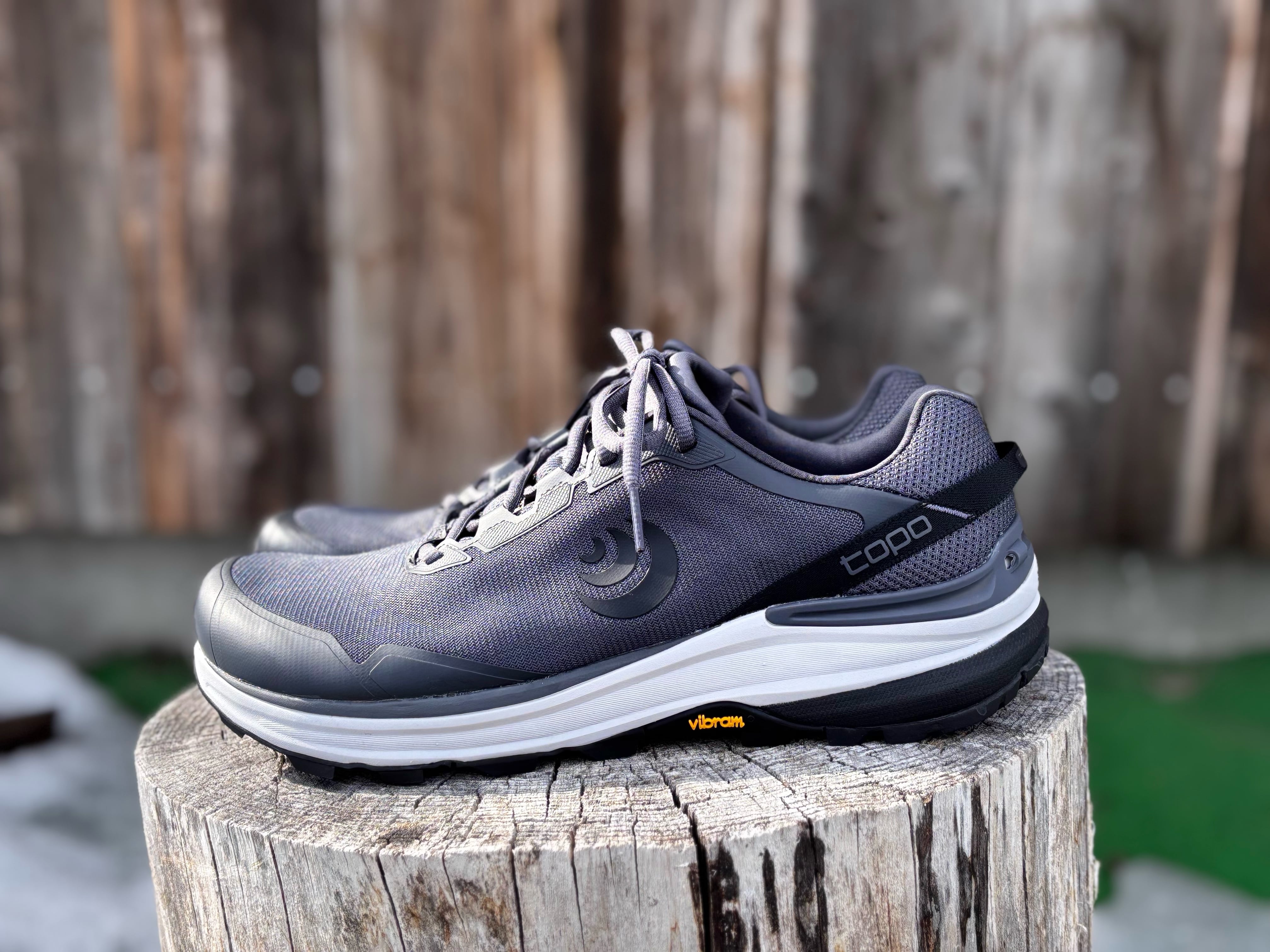 topo athletic（トポアスレチック） TRAVERSE（トラバース） men's