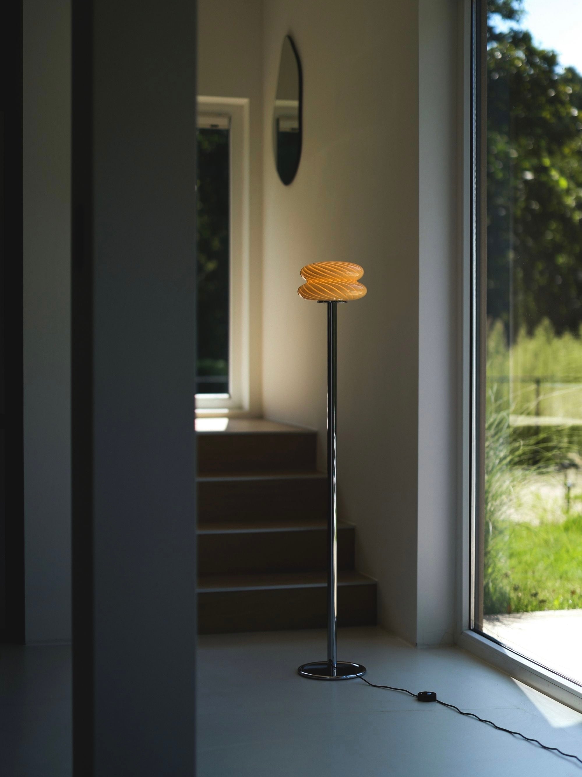 テーブルランプ　　フロアランプ ILKW. アイエルケーダブリュー / Snowman 22 Floor / フロアランプ