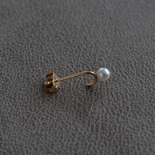 Float 浮遊｜tiny パールピアス
