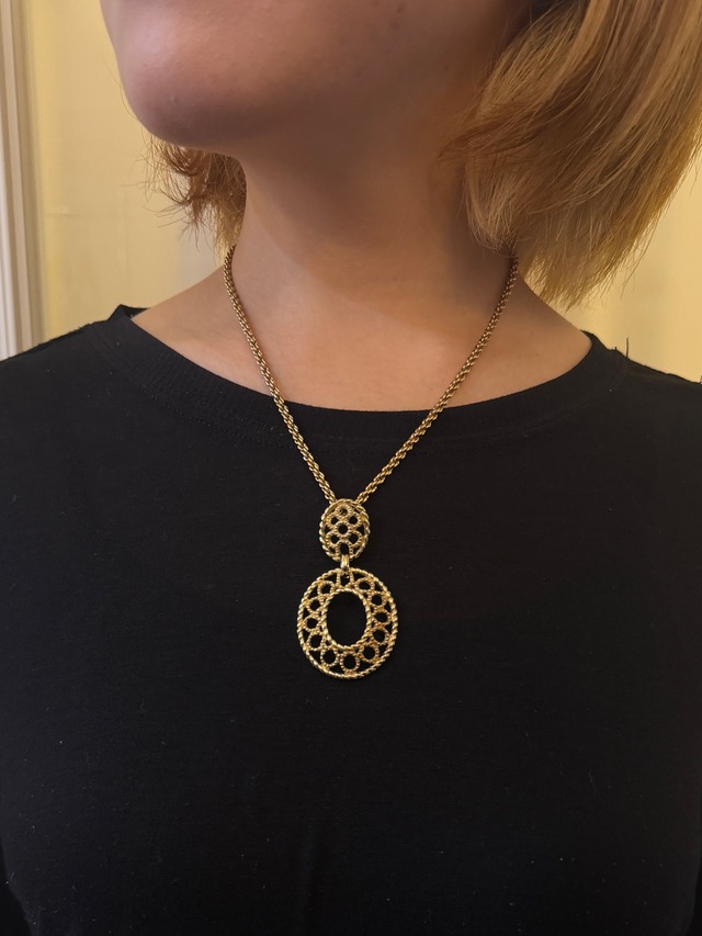 Dior / vintage Openwork pendant nacklace.(o)