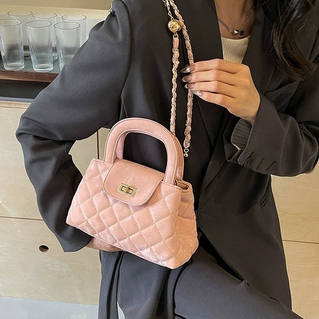全3色/Quilted velvet top handle bag　B936