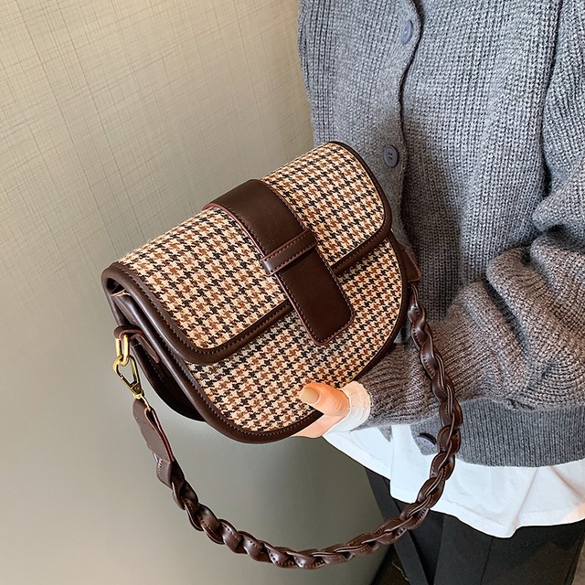 スタンダードオータムウィンターレッド レトロ 秋物 冬物 メッセンジャーバッグ サドルバッグ シートバッグ Tiancai_Wing_Bag19806621656