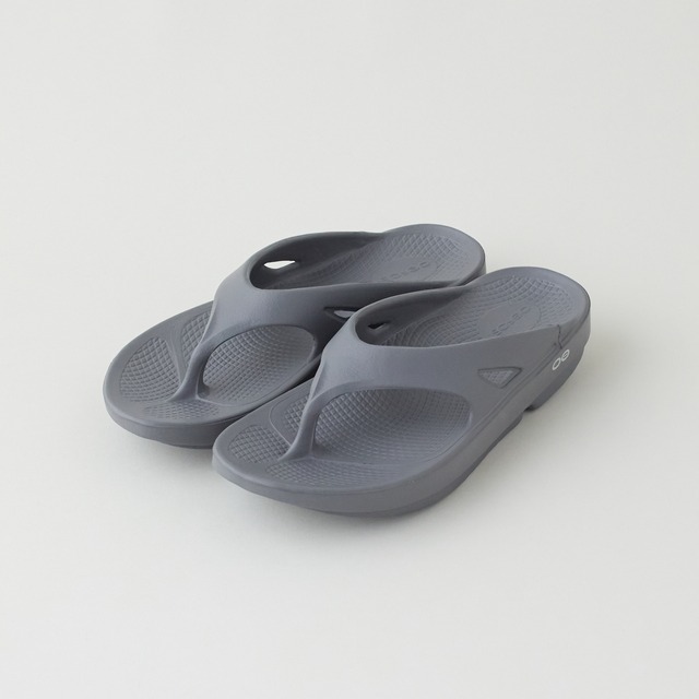 OOFOS（ウーフォス） / OOriginal - Slate（国内正規品）｜リカバリーサンダル メンズ・レディース対応