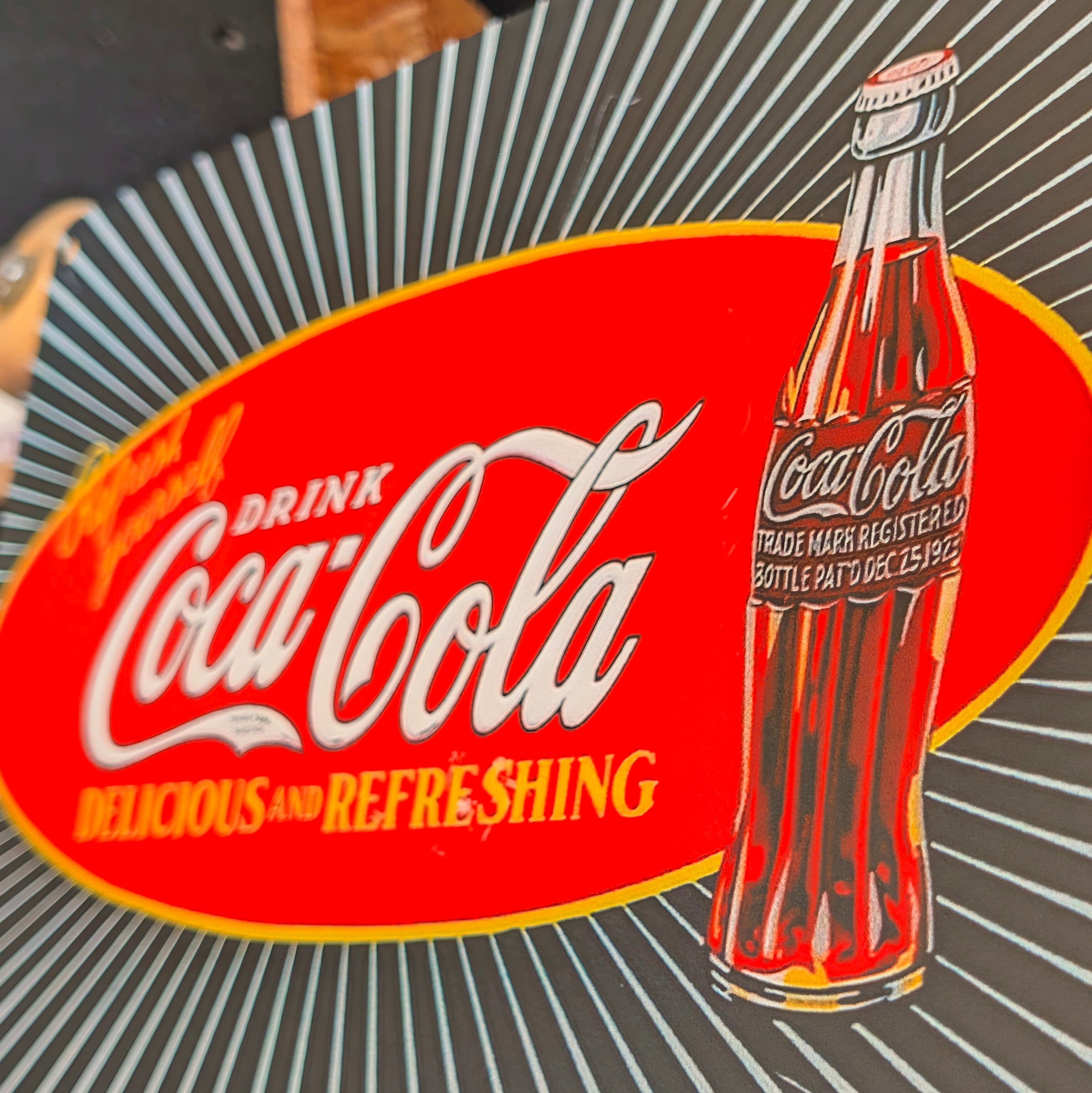 送料無料！ちょうどいいブリキ看板 【 Coca-Cola ( コカ・コーラ ) / Coke 】 METAL SIGN / メタルサイン / ブリキ看板 / サインボード / ビンテージ加工〚アメリカン雑貨 アメトイ〛