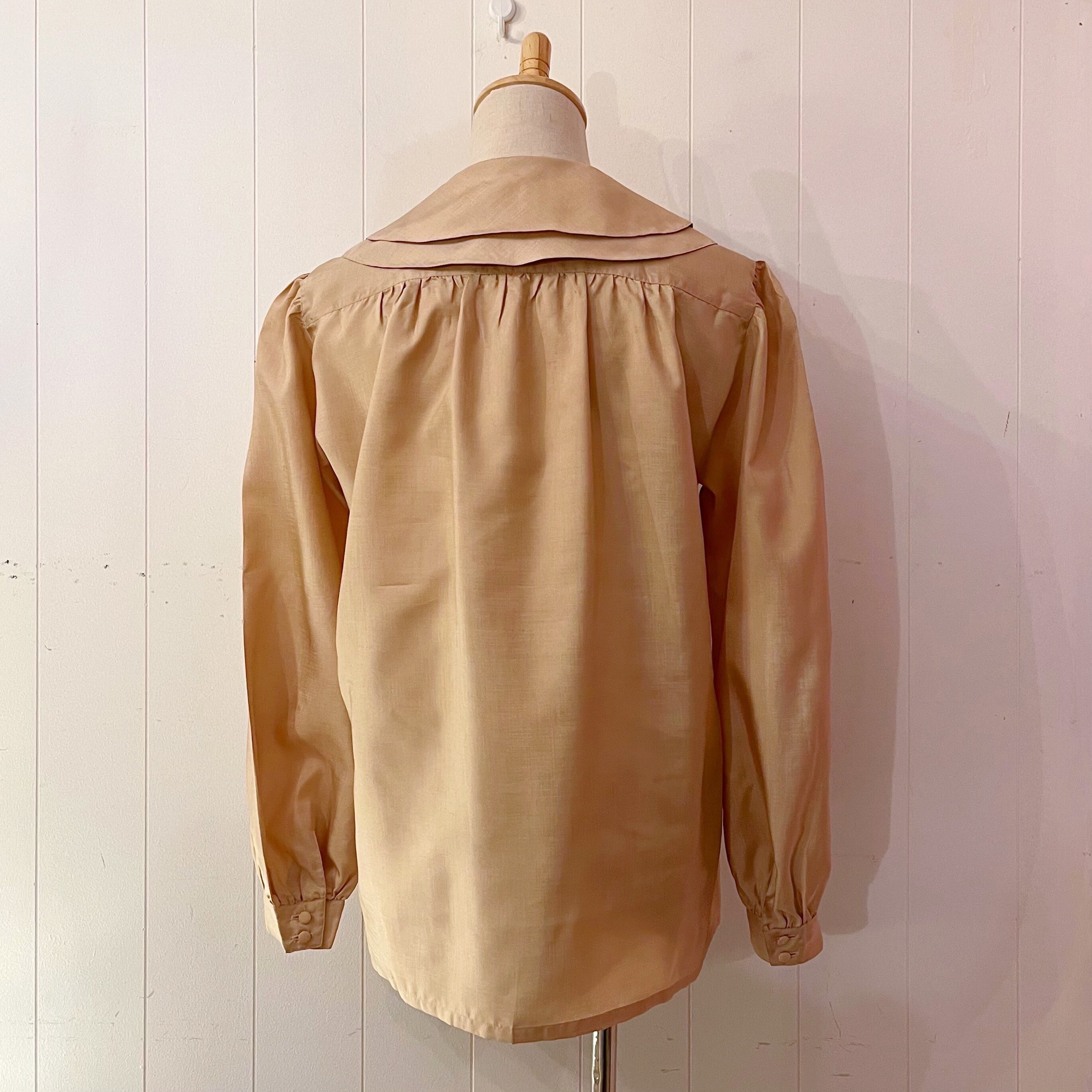 beige double collar blouse