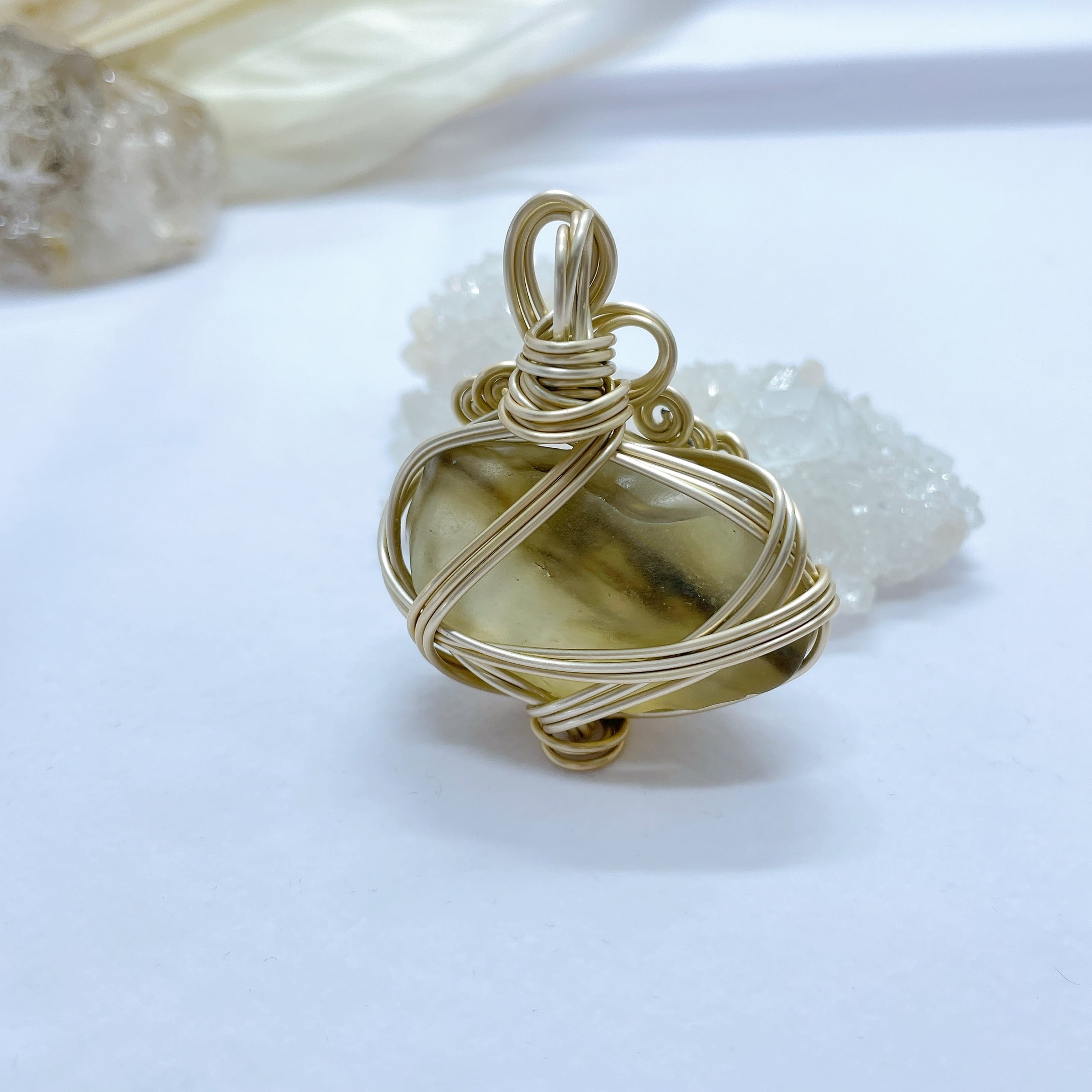 ブラックリビアングラスペンダントトップ✨️ | kirishima