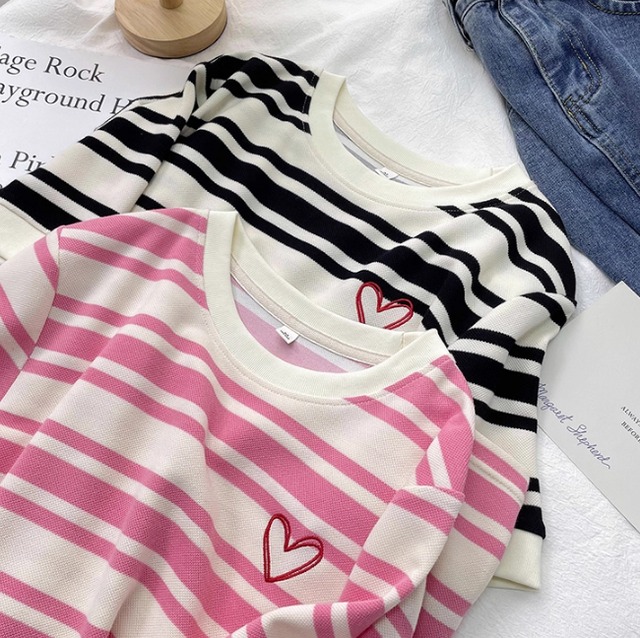 レディース トップス カットソー Tシャツ 半袖 クルーネック 刺繍 かわいい シンプル カジュアル おしゃれ ラフ ガーリー 存在感 ラブリー キュート ベーシック ナチュラル ボーダー ハート柄 春 夏 秋 ロングシーズン デート お出かけ 旅行 公園 女子会 休日 ショッピング コンサート ライブ お花見 カフェ フェス ランチ 楽ちん プチプラ 普段使い 着回し インスタ映え 定番 S M L XL 2XL 3XL 4XL 小さいサイズ 大きいサイズ ブラック ピンク ベーシックカラー 春カラー