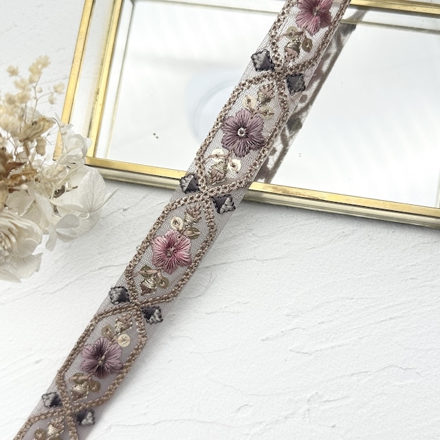 パステルシャイン[グレープ]インド刺繍リボン 　3001