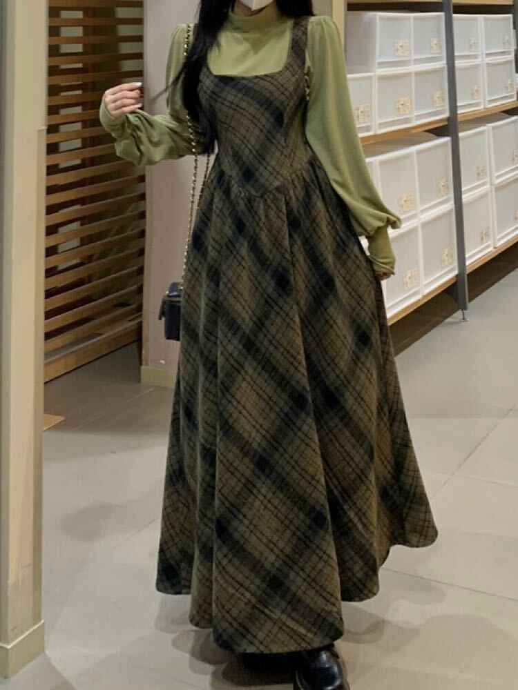大人レトロなチェック柄ロングキャミワンピース スクエアネック フレア Aライン 大人可愛い 上品 カジュアル ガーリー 着映え 着回し 体型カバー 大きいサイズ 韓国 CH9512