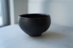 28 炭化黒碗 山下寛兼 1