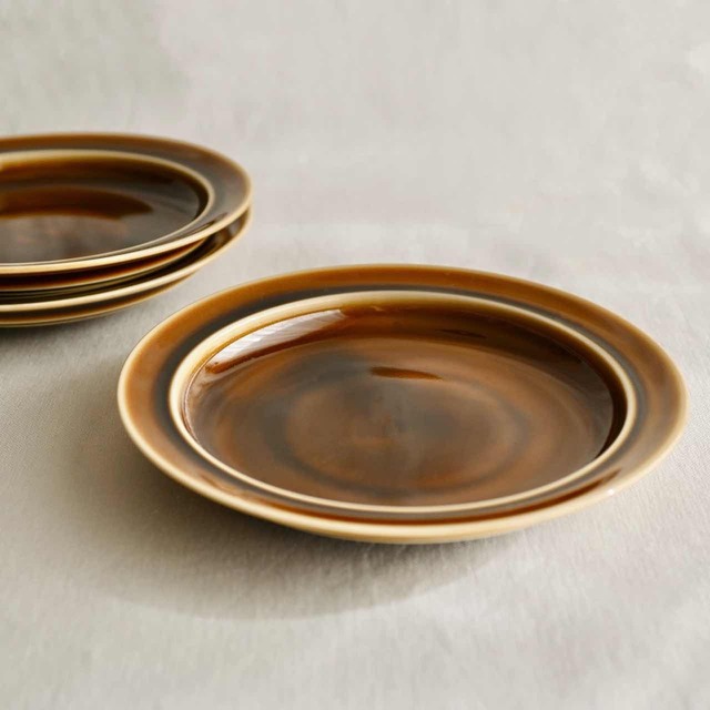 【 12/13 再入荷 】pratico プレート キャラメル 16cm｜アンバー ブラウン 美濃焼 日本製 中皿 平皿 レトロ食器 雑貨屋