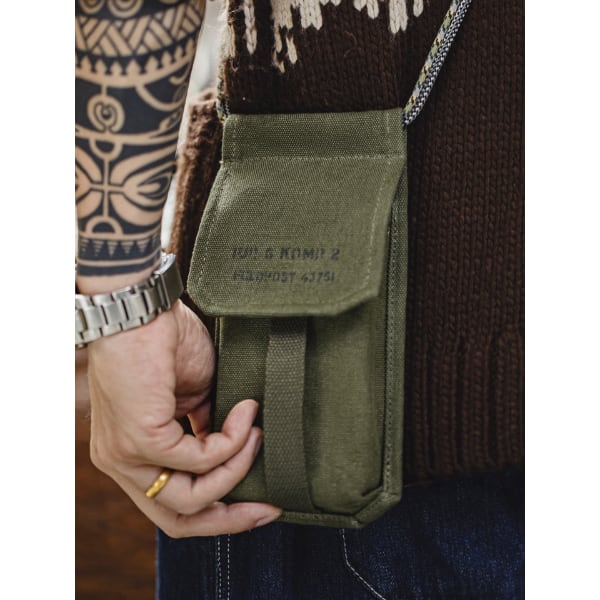 Front pocket body bag P1039