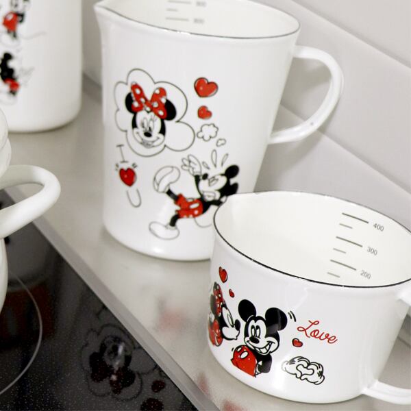 ディズニー　ミニー　ティーカップセット 陶器 ディズニーミニーティーカップセット 陶器