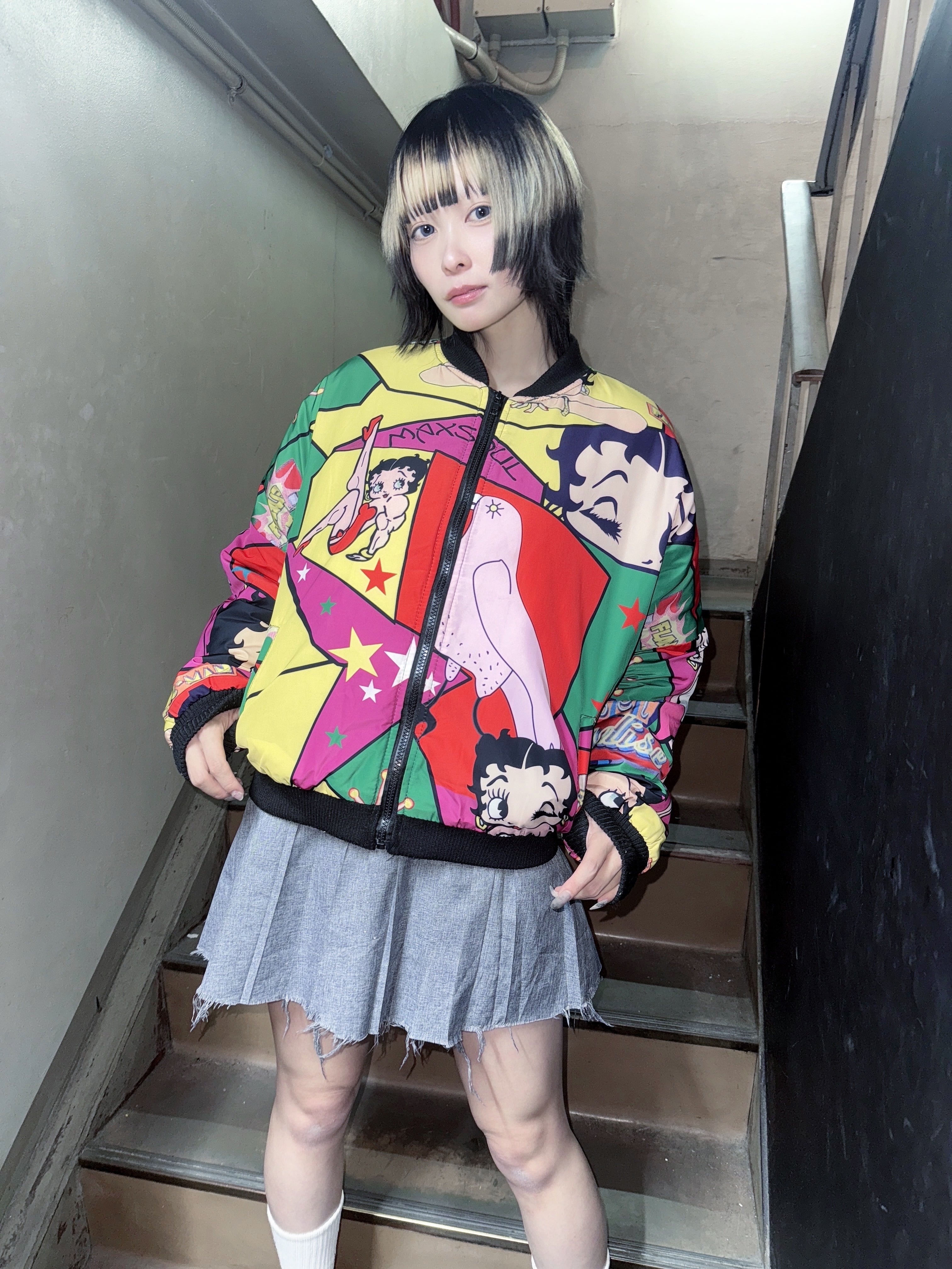 【雀蜂】リメイク古着 ᯓ͙͘͡☆ ﾟコラージュのﾃﾞｻﾞｲﾝが増えたよ ᯓ͙͘͡☆ ﾟ 雀蜂ｽﾀｯﾌ