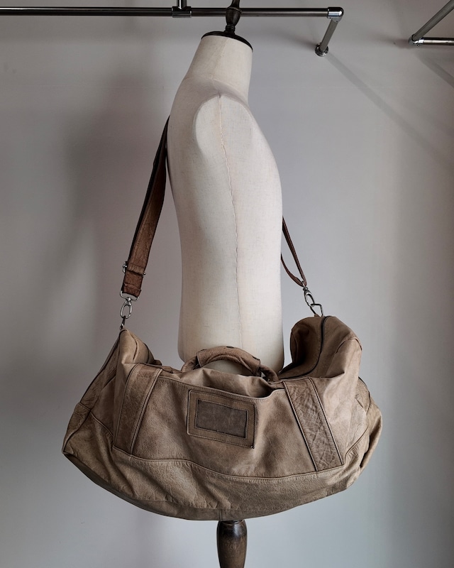 【Maison Martin Margiela】distressed leather duffle bag