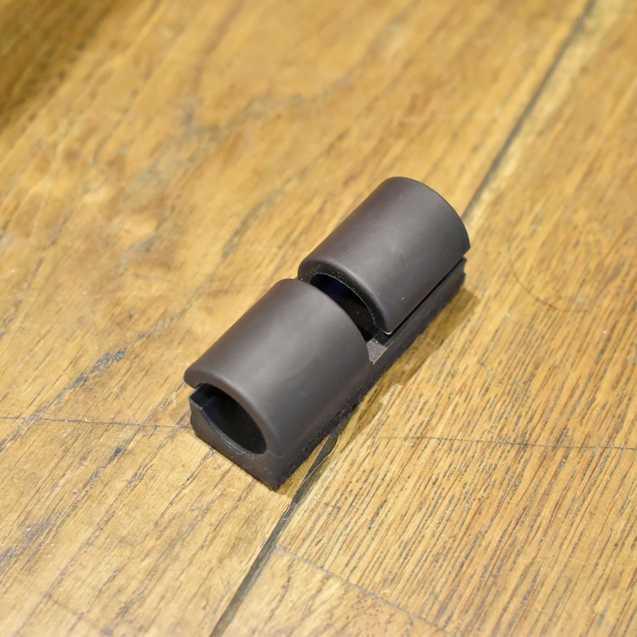 フローリング用 椅子脚カバー ループ脚（13～16mm脚対応・4個入り） 床