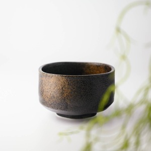 抹茶茶碗 黒砂吹き　日本製/美濃焼