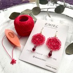 【SWAROVSKI CRYSTALS】シャム＆赤色レースのピアス（イヤリング・アレルギー対応可能）