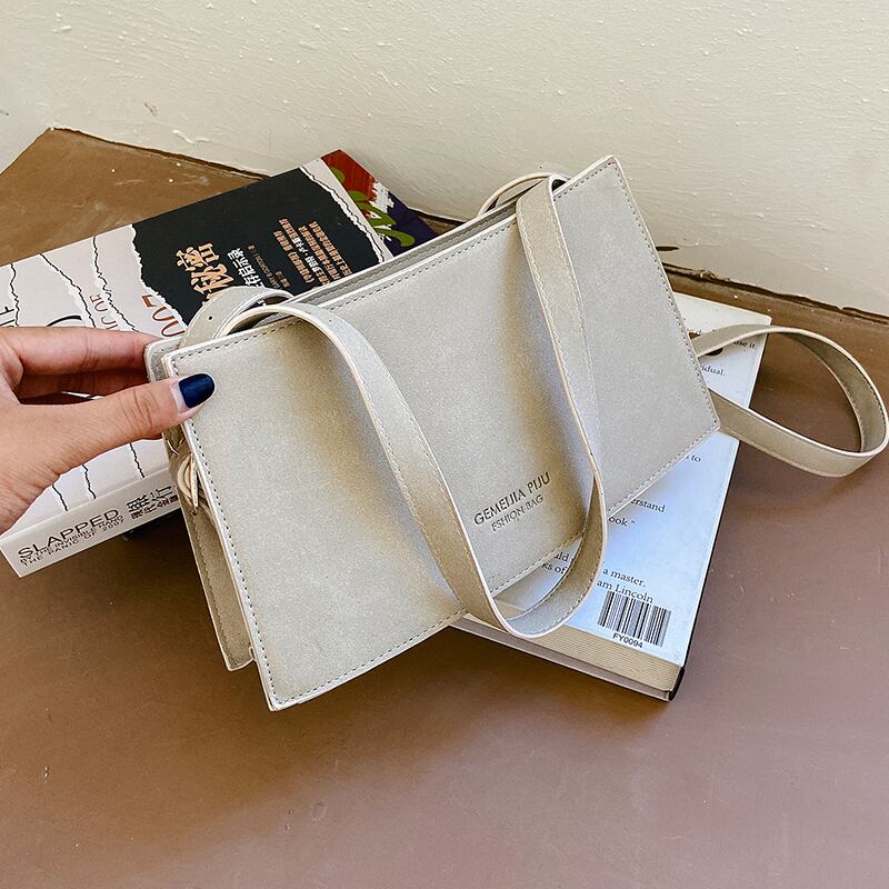 香港スタイルのレトロなフロストスモールバッグレディースバッグ2020新しいトレンディなファッションオールマッチメッセンジャーバッグネットレッドエインエアスモールスクエアバッグ Tiancai_Wing_Bag8617676