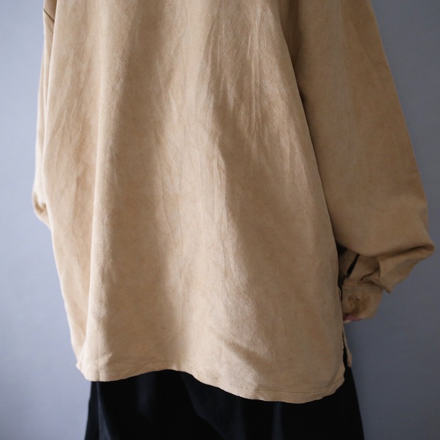 "刺繍×花" front and sleeve design loose silhouette fake suede shirt