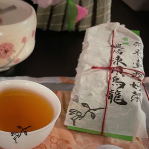 炭焙凍頂烏龍: One2 tea house One2 Tea house Collection tea