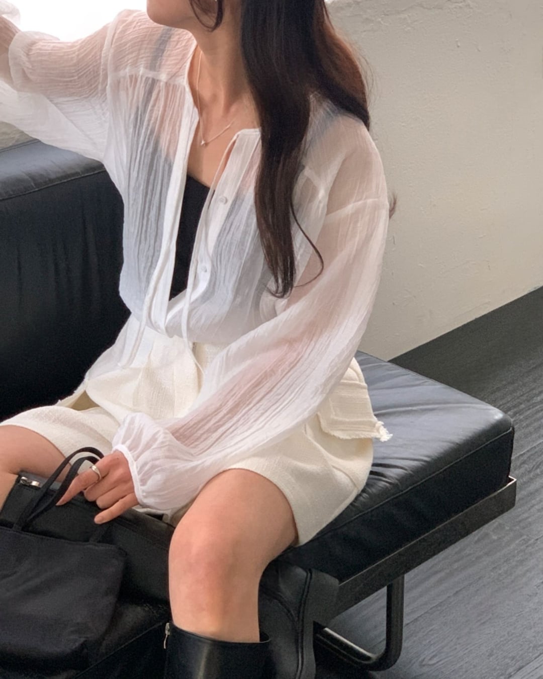 リボンタイブラウス