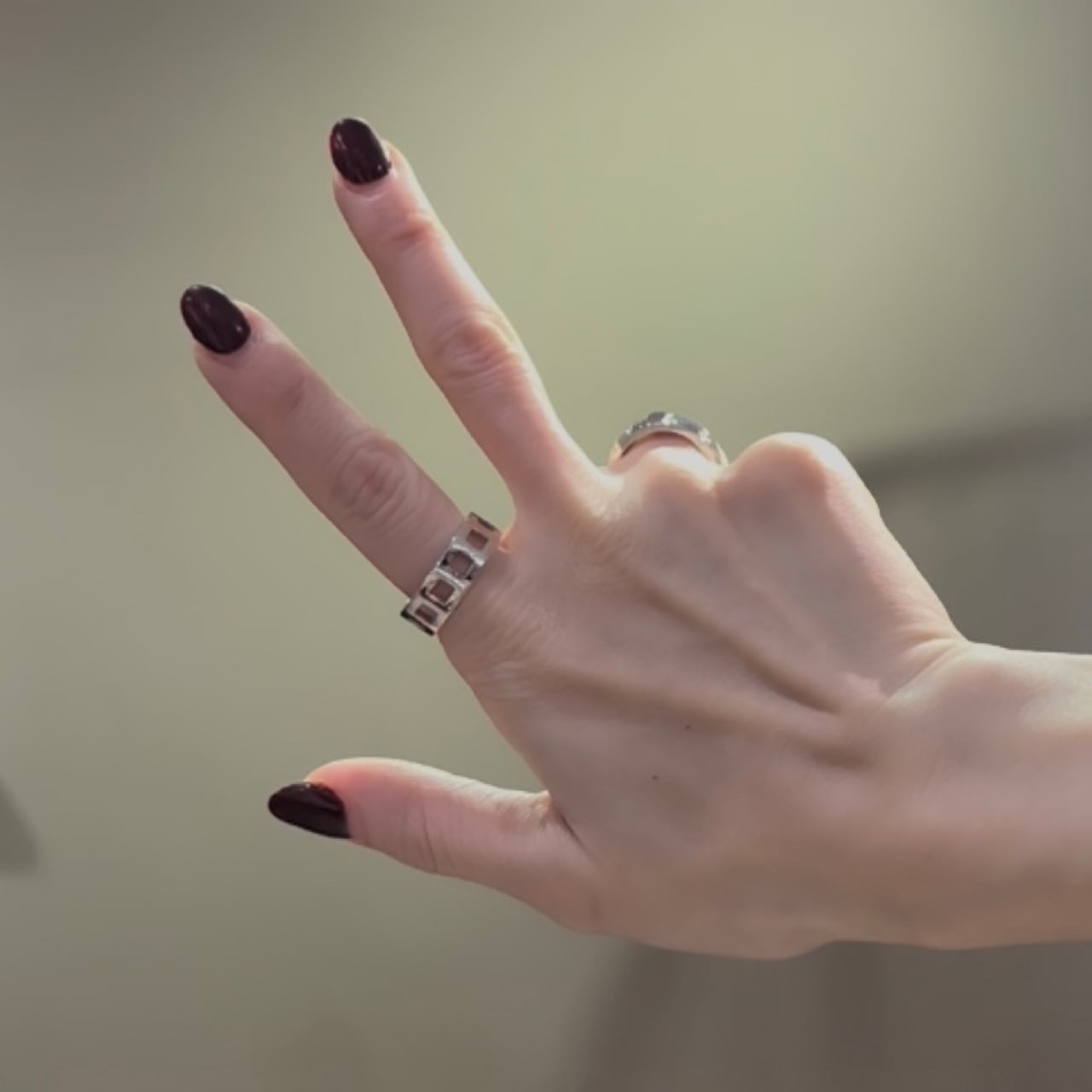 GUCCI】グッチ オープンスクエアリング 20.5号／シルバー925／指元を