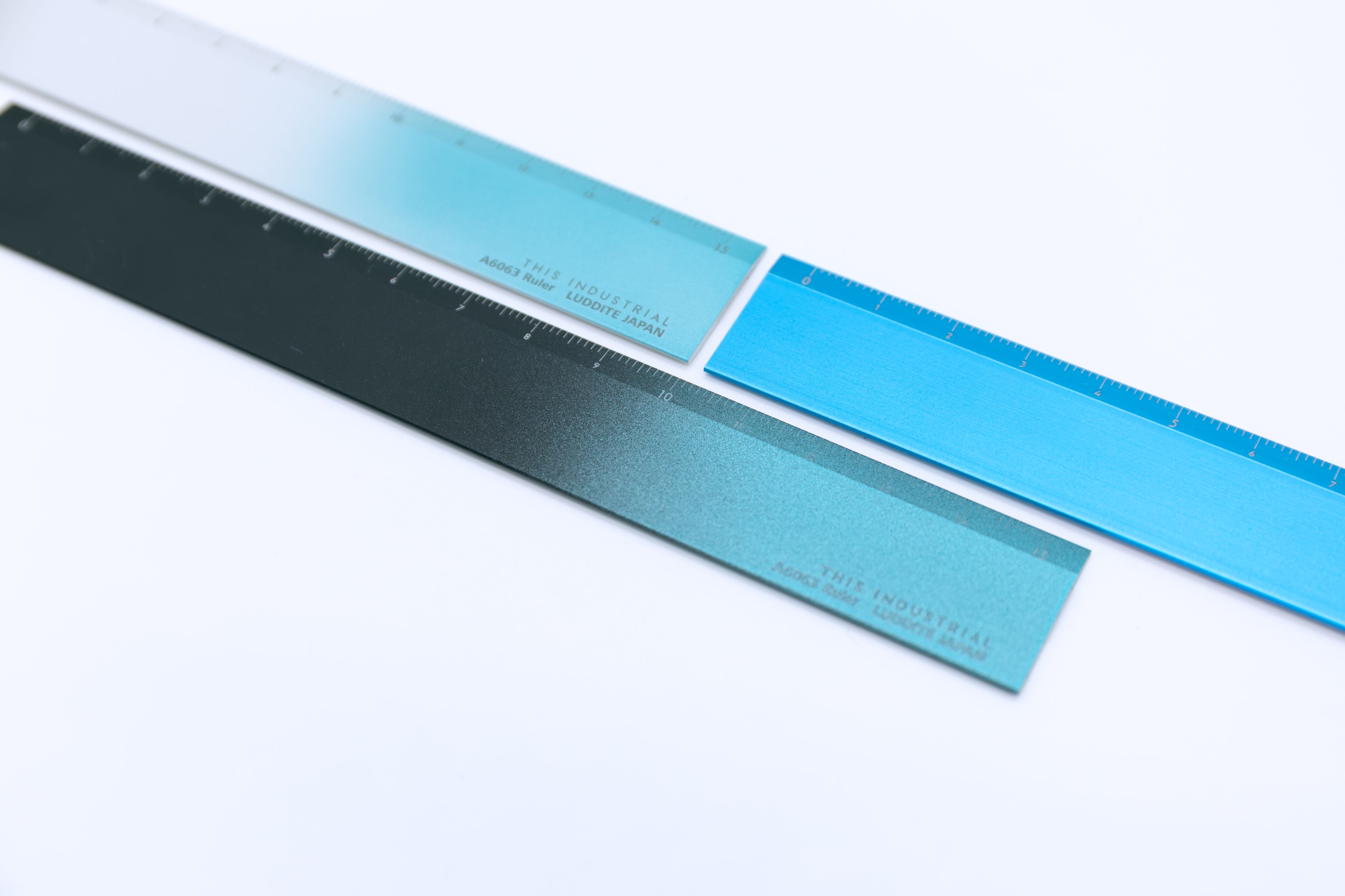 ラダイト THIS INDUSTRIAL A6063 グラデーションルーラー