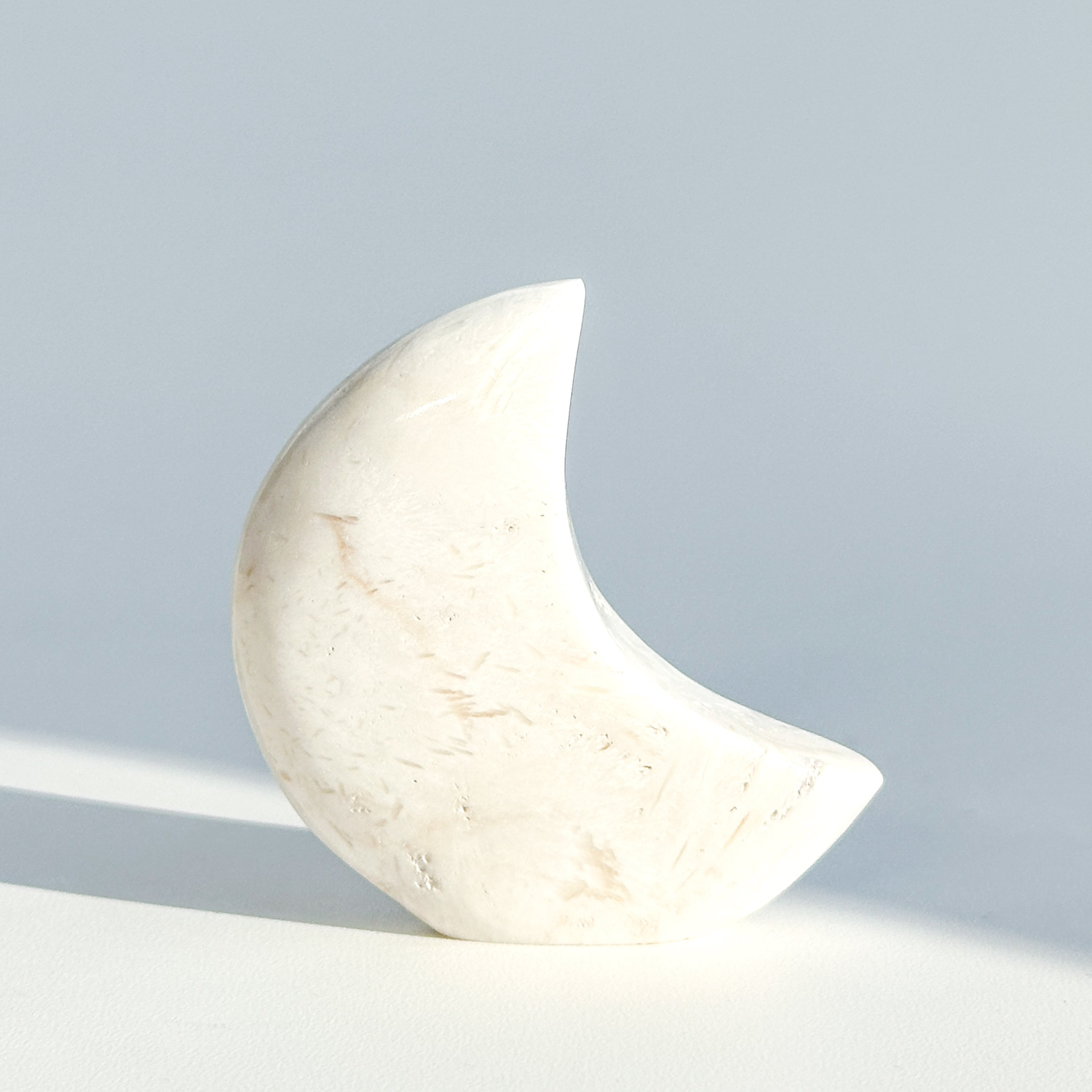 ホワイトスコレサイト 置き型 三日月 12◇ White Scolecite ◇ 天然石・鉱物・パワーストーン・インテリア
