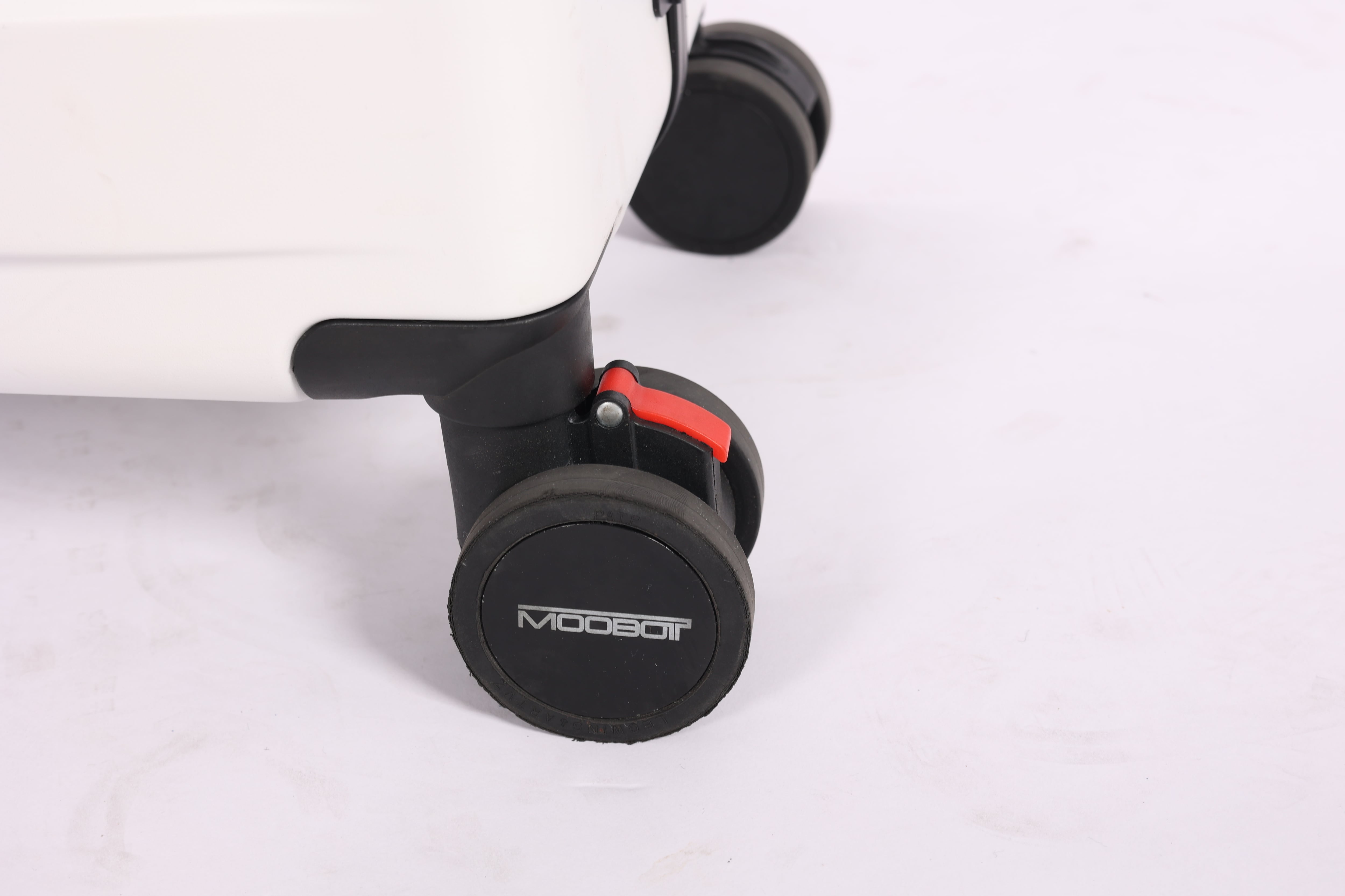 TVで紹介｜MOOBOT スマートアシストキャリーケース（Sサイズ）軽量