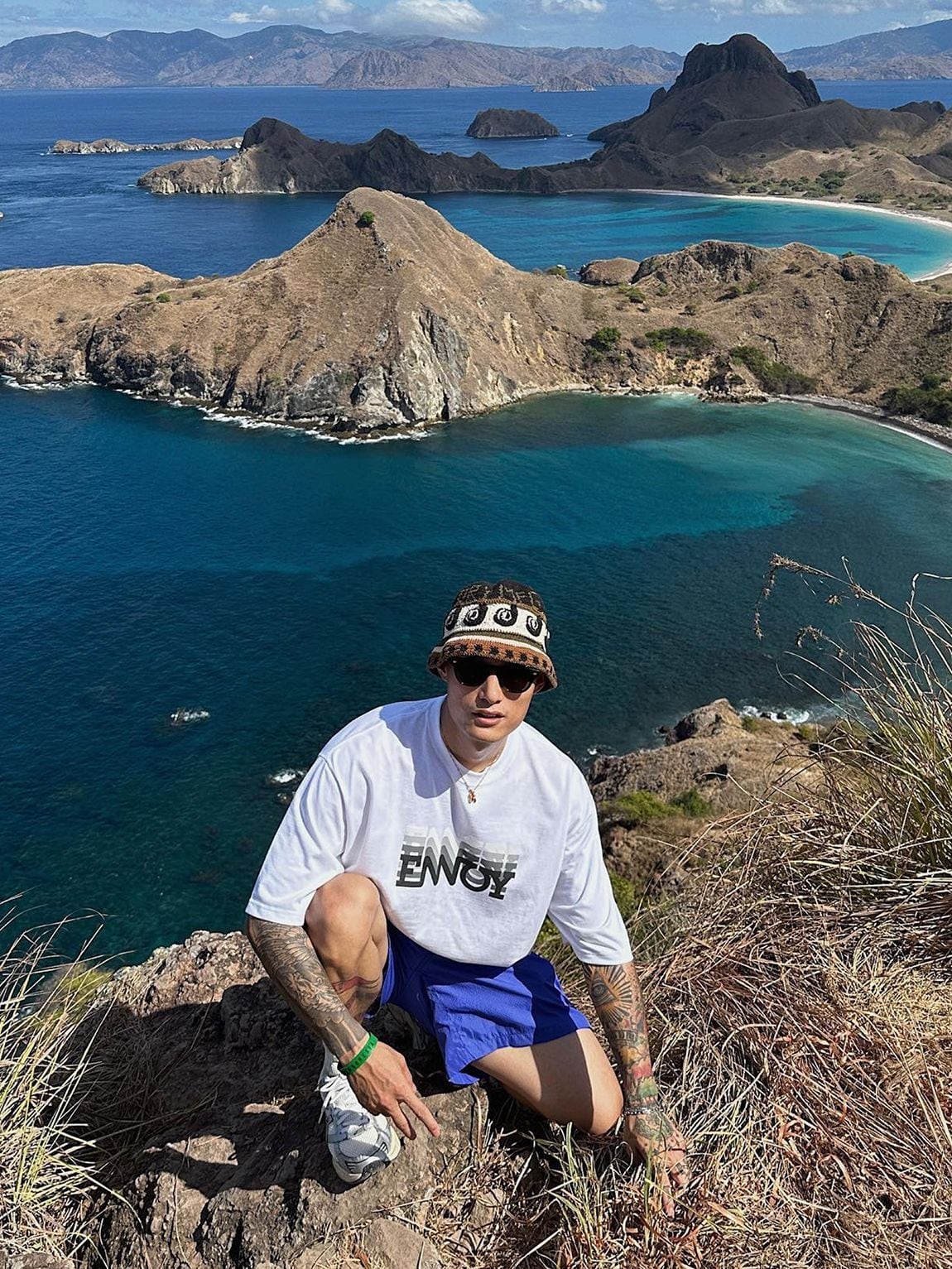 The Ennoy 23SS ELECTRIC LOGO GRADATION TEE 半袖 Tシャツ The Ennoy 23SS ELECTRIC LOGO GRADATION TEE 半袖 Tシャツ