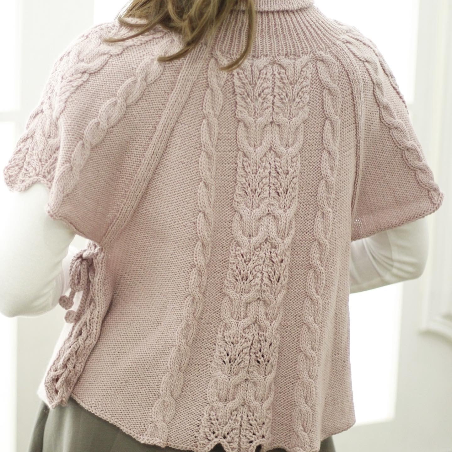 かぎ針編みポンチョ風セーター…新品