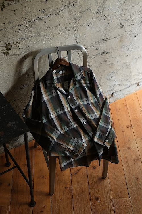 Utah／60-70's "UNKNOWN " cotton polyester open collar shirt