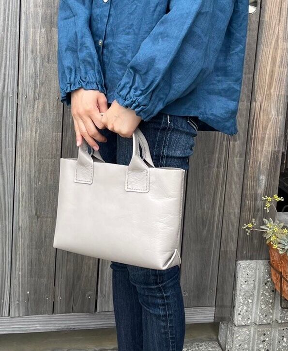 レザーミニトートバッグ グレー | Sukha Shake