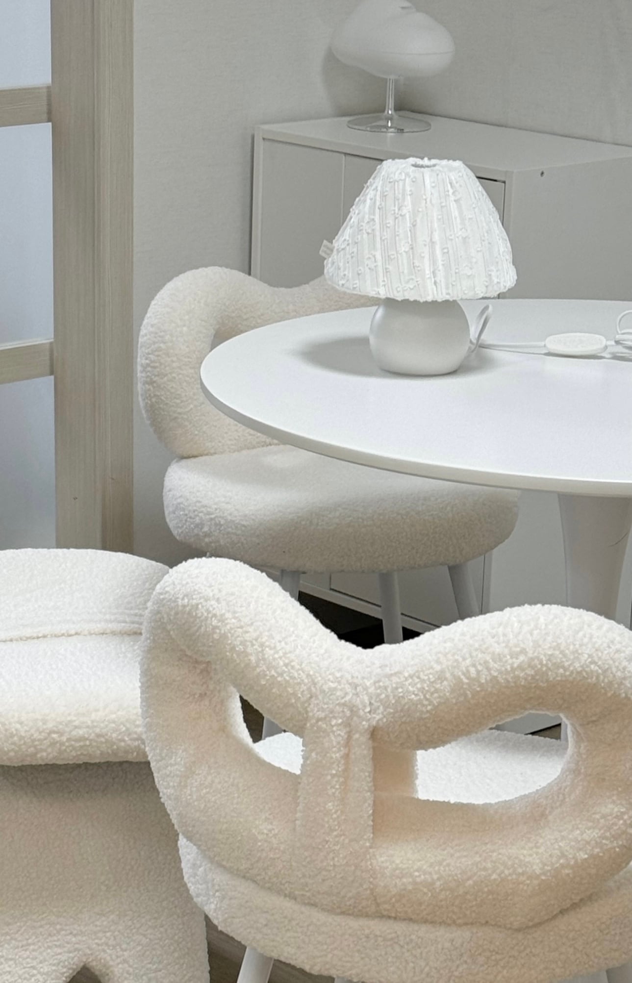 white ribbon chair / ホワイト リボン チェア ダイニング 椅子 北欧