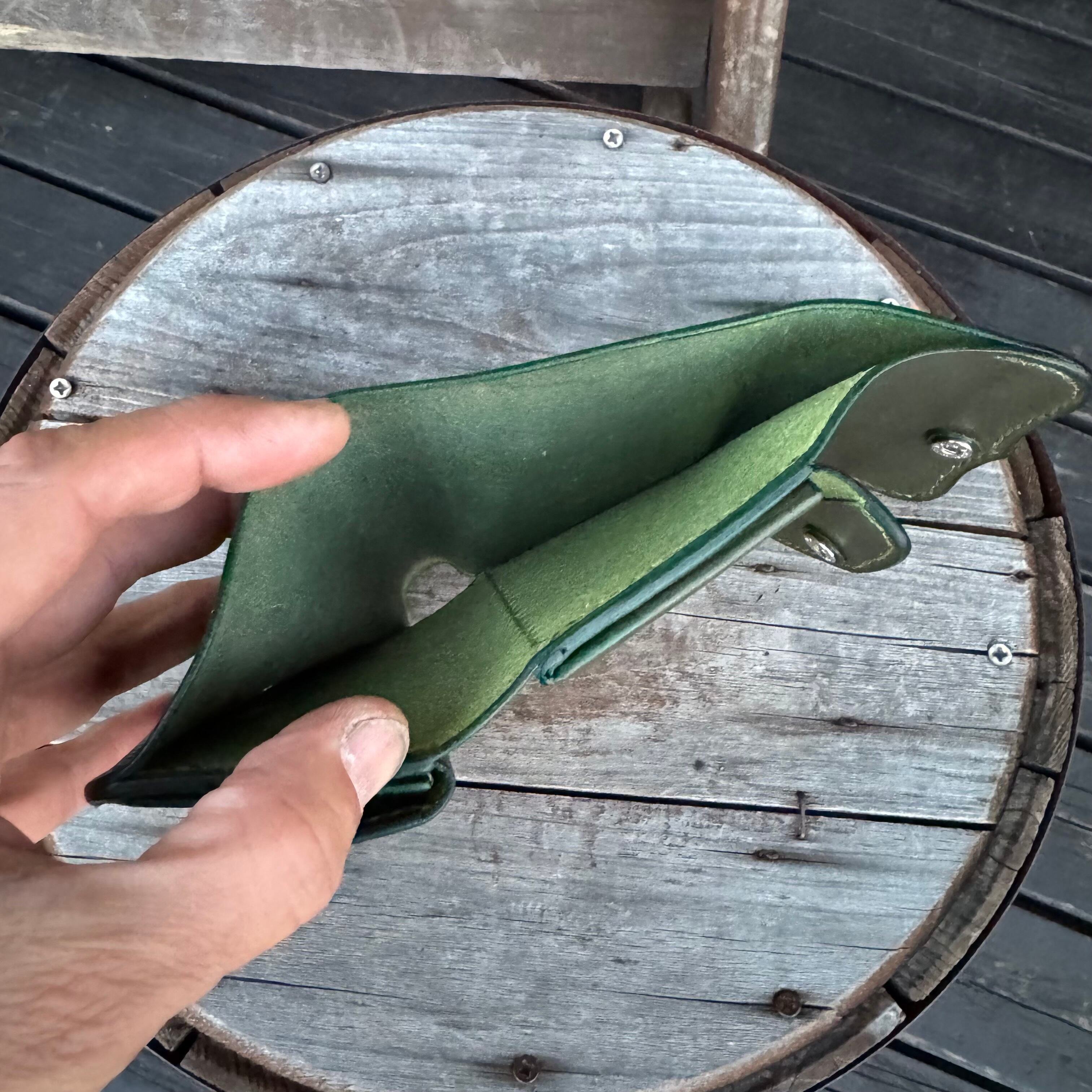 WHOLオリジナル 三つ折りミニウォレット ハンドメイド 財布 本革 牛革