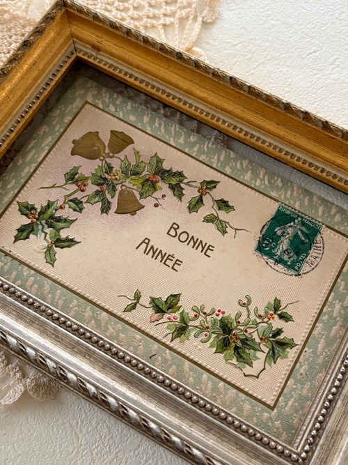 アンティークポストカード Bonne Anee 柊とクリスマスベルのガーランド ヤドリギ エンボス柄 Noel  クリスマス フランス 額装 インテリア